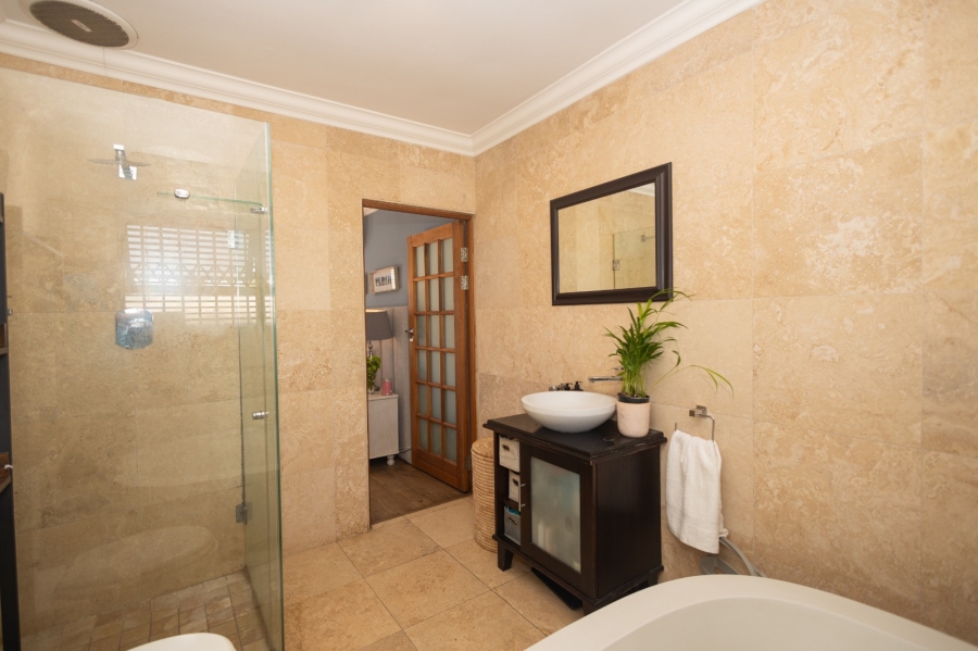 To Let 5 Bedroom Property for Rent in De Bron Western Cape